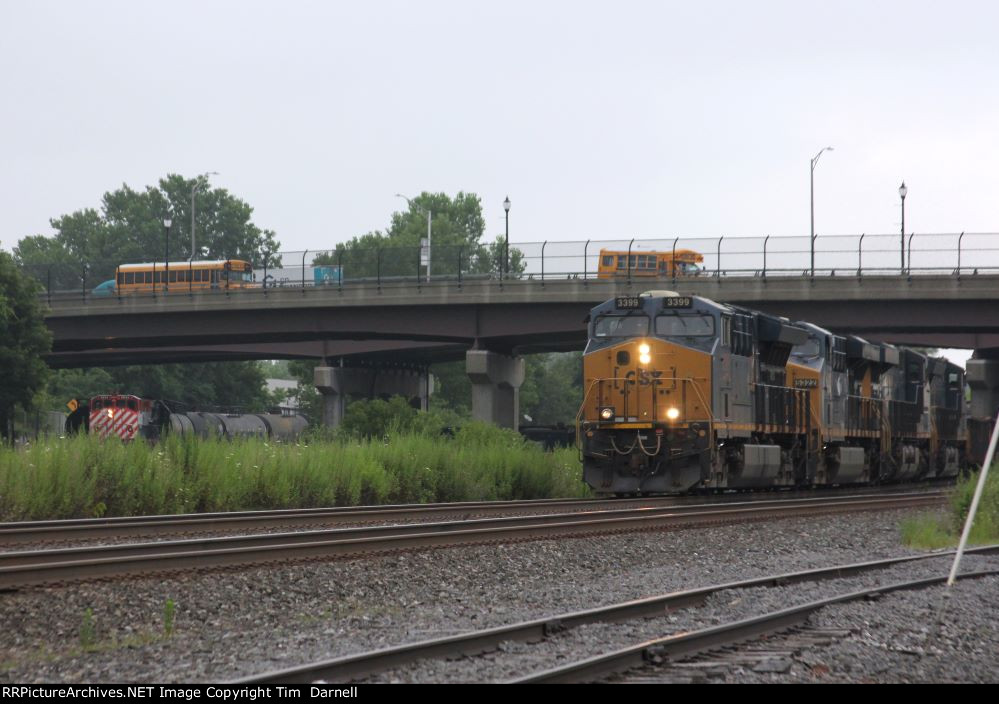 CSX 3399 leads a 4 unit M363 as MA&N UT-1 works